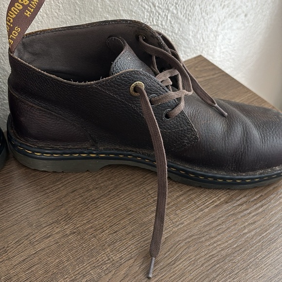 Dr Martens Docs Sussex 3 Eye Boots Chukka Leather
Dr. Martens Size 9 Brown - Picture 10 of 10